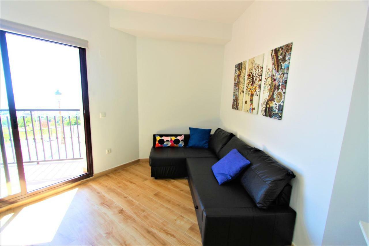 Pueblo - Excelente Conexion Wifi - Piscina Abierta - Fantasticas Vistas - Parking Gratis Lejlighed *