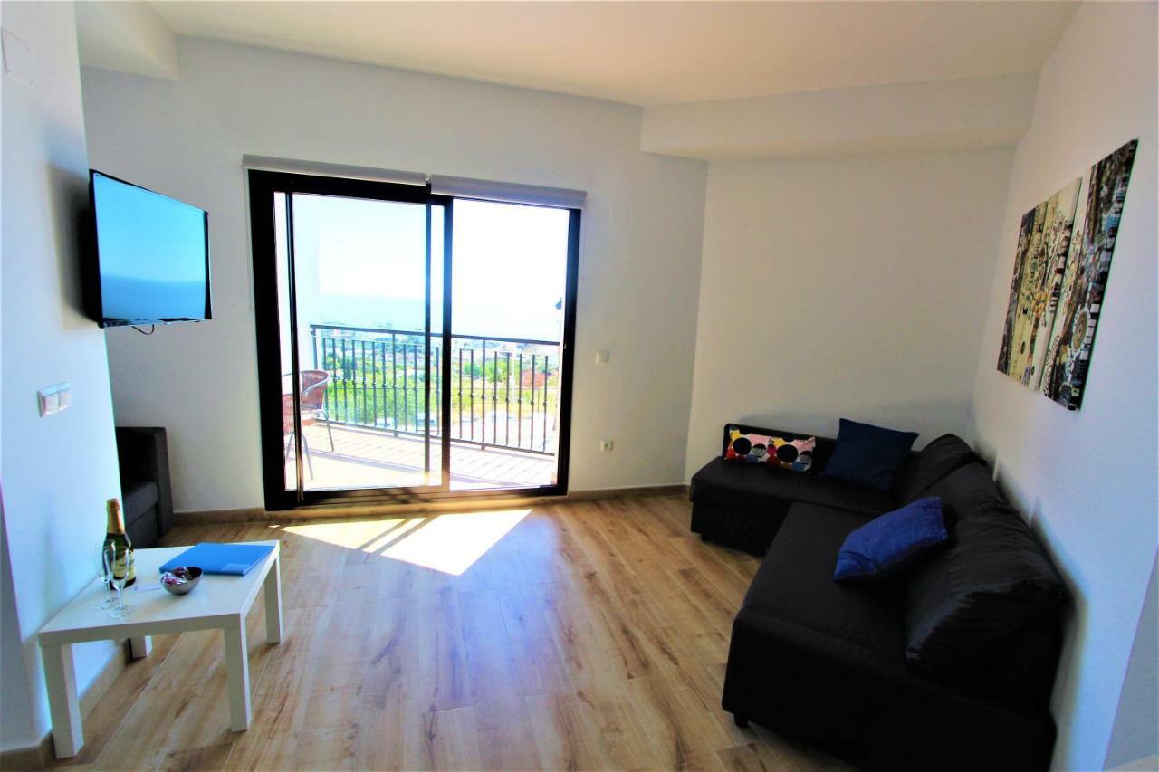 Pueblo - Excelente Conexion Wifi - Piscina Abierta - Fantasticas Vistas - Parking Gratis * Benalmádena