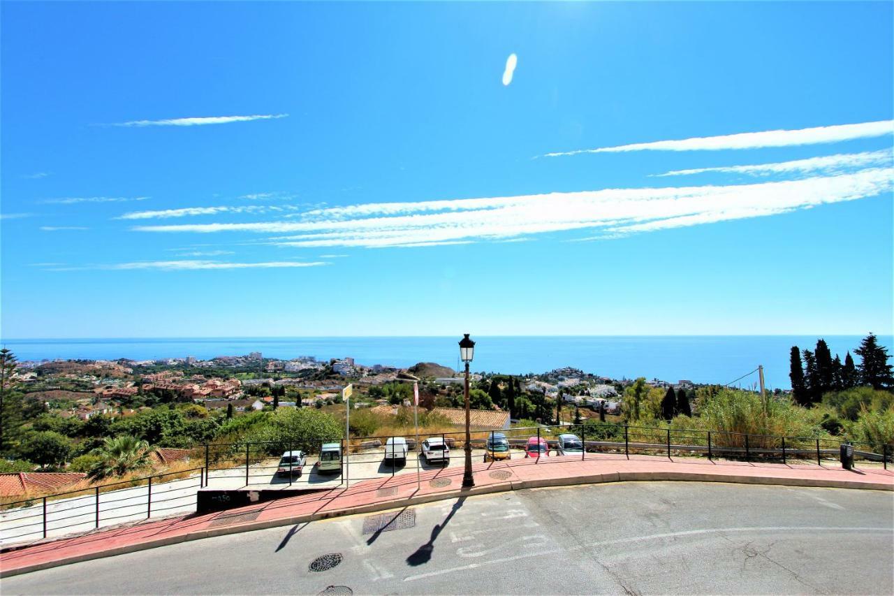Pueblo - Excelente Conexion Wifi - Piscina Abierta - Fantasticas Vistas - Parking Gratis *