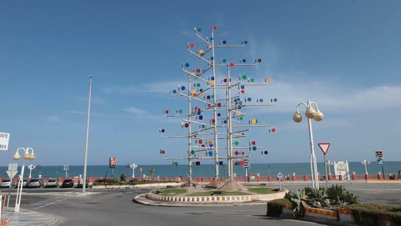 Lejlighed Pueblo - Excelente Conexion Wifi - Piscina Abierta - Fantasticas Vistas - Parking Gratis *